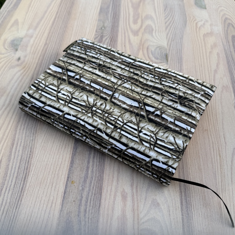 Obal na knihu Kmeny, UNI-S1576